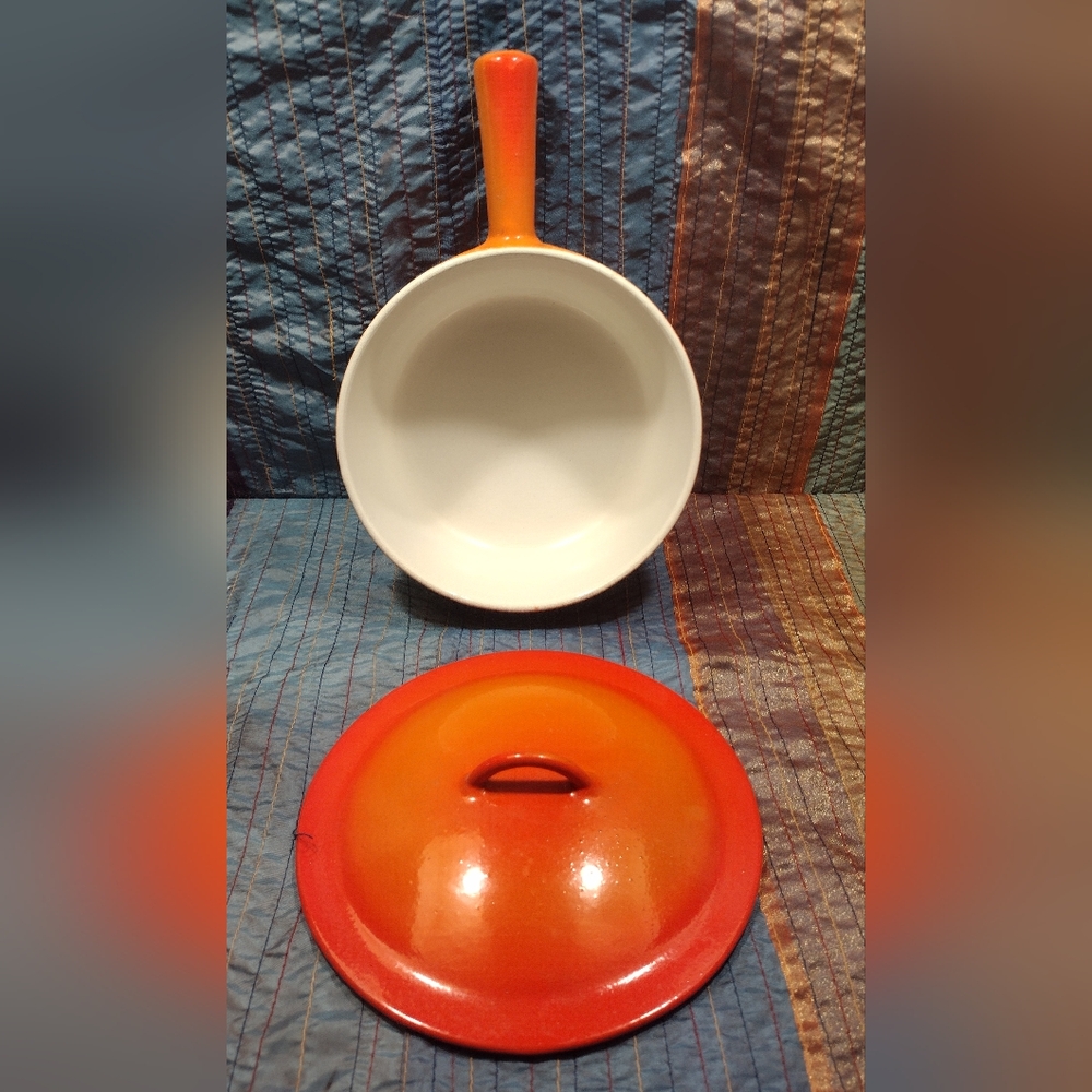 Vintage Orange Enameled Cast Iron Sauce Pan With Lid - Picture 3 of 6